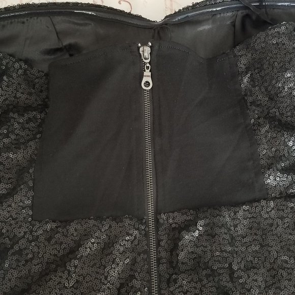 Torrid Black Seaquin Peplum Bustier Top Size 2 - Picture 15 of 15